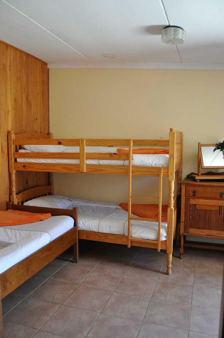 Obelix Guesthouse Luderitz ภายนอก รูปภาพ