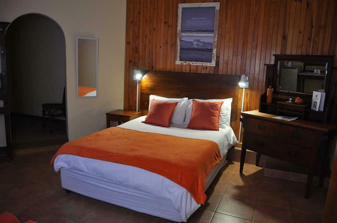 Obelix Guesthouse Luderitz ภายนอก รูปภาพ