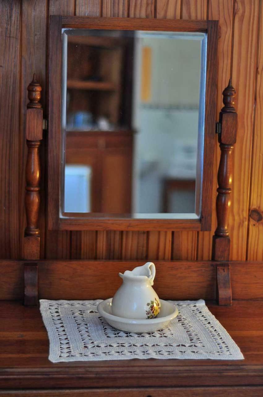 Obelix Guesthouse Luderitz ภายนอก รูปภาพ