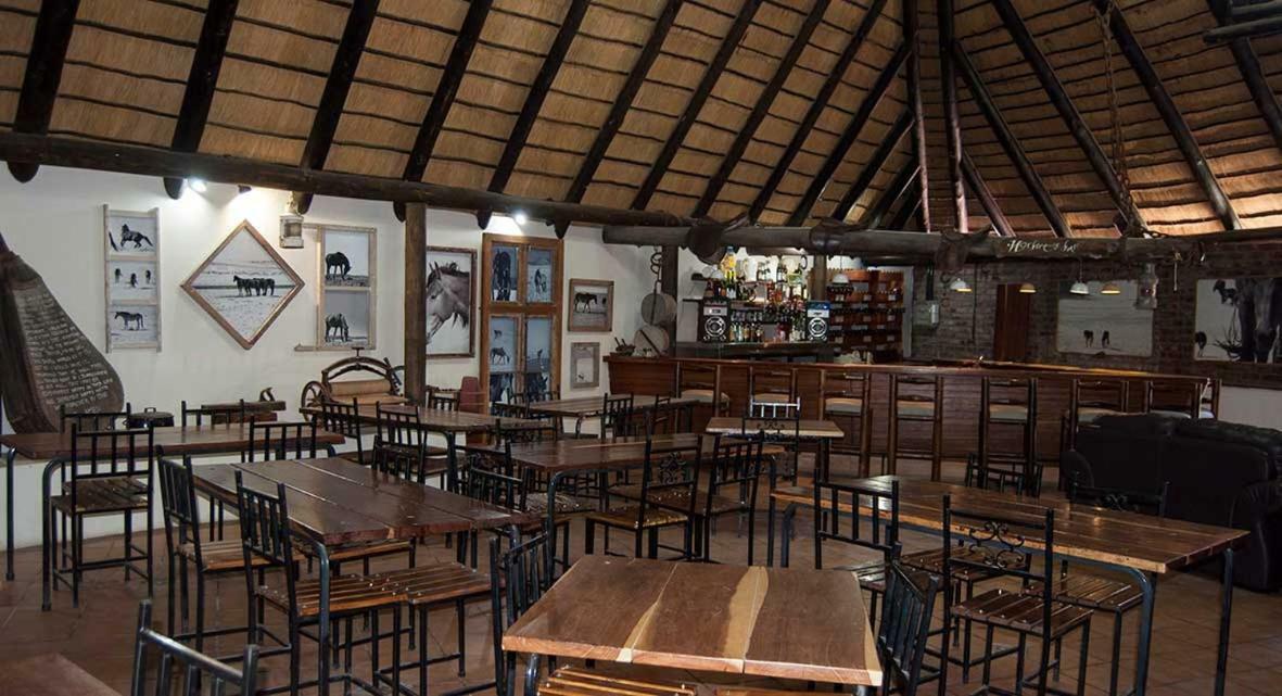 Obelix Guesthouse Luderitz ภายนอก รูปภาพ